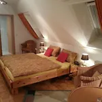 Pensjonat Altes Farmhaus Und