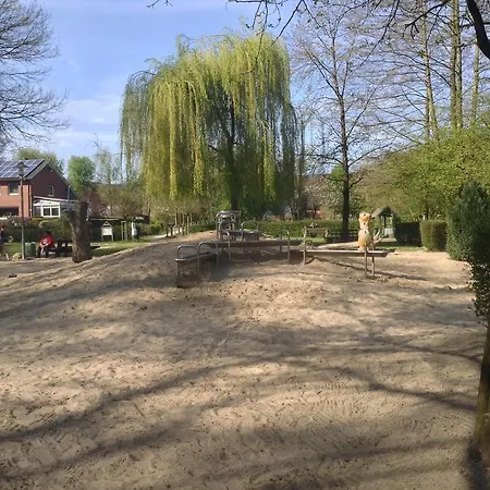 Casa de hóspedes Altes Farmhaus Und 3*