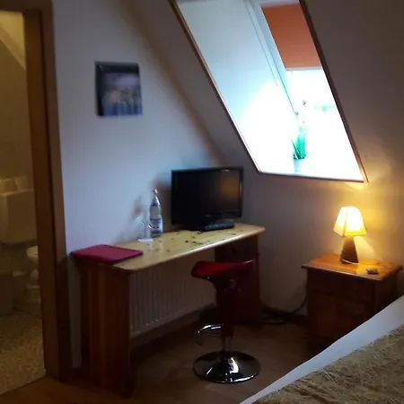 Altes Farmhaus Und Lienen