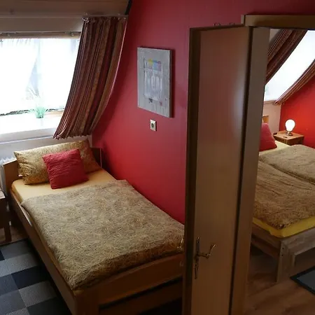 Altes Farmhaus Und 3*