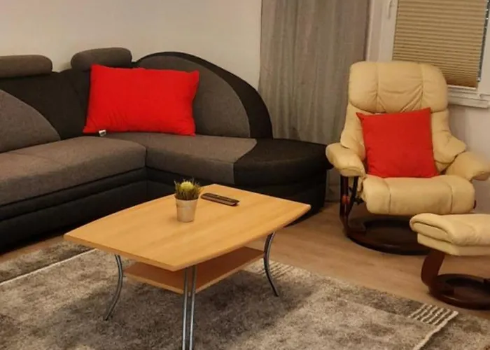 Altes Farmhaus Und بيت ضيافة