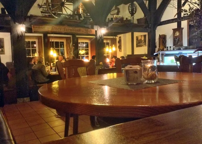 Altes Farmhaus Und Lienen