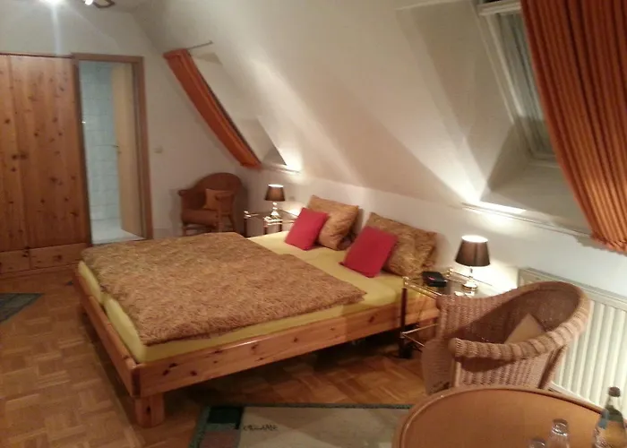 בית הארחה Altes Farmhaus Und 3*