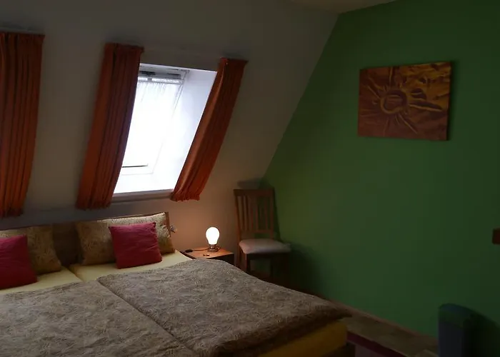 Altes Farmhaus Und بيت ضيافة